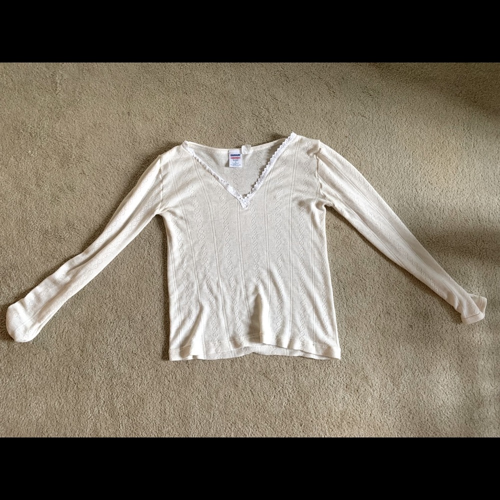 Authentic 1960s vintage women’s long sleeve top